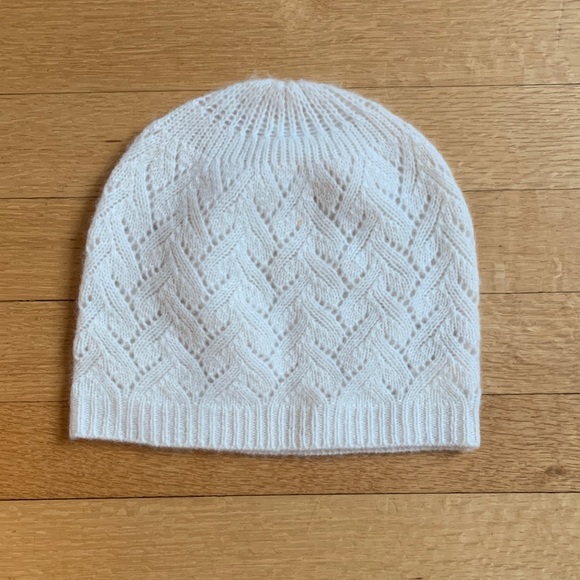 Cashmere Cream Knit Beanie - Picture 1 of 2